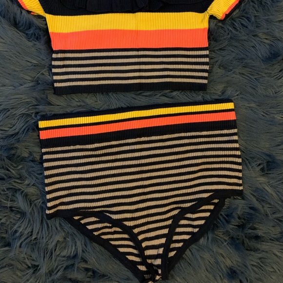 Ruffle set - Picture 4 of 5